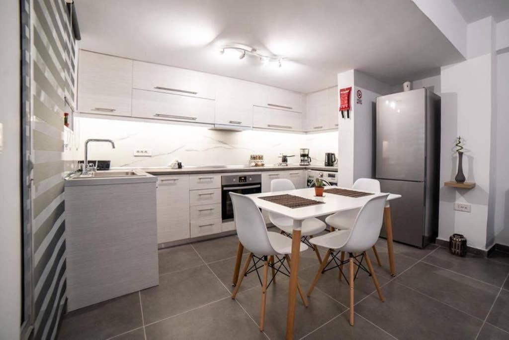 Apartmán Brand New Aprt With Backyard In Lycabettus Hill ! Atény Exteriér fotografie