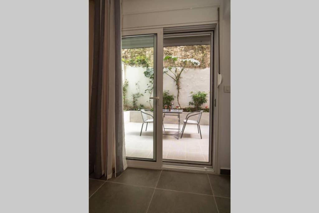 Apartmán Brand New Aprt With Backyard In Lycabettus Hill ! Atény Exteriér fotografie